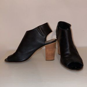 Steve Madden Peep Toe Leather Sandals